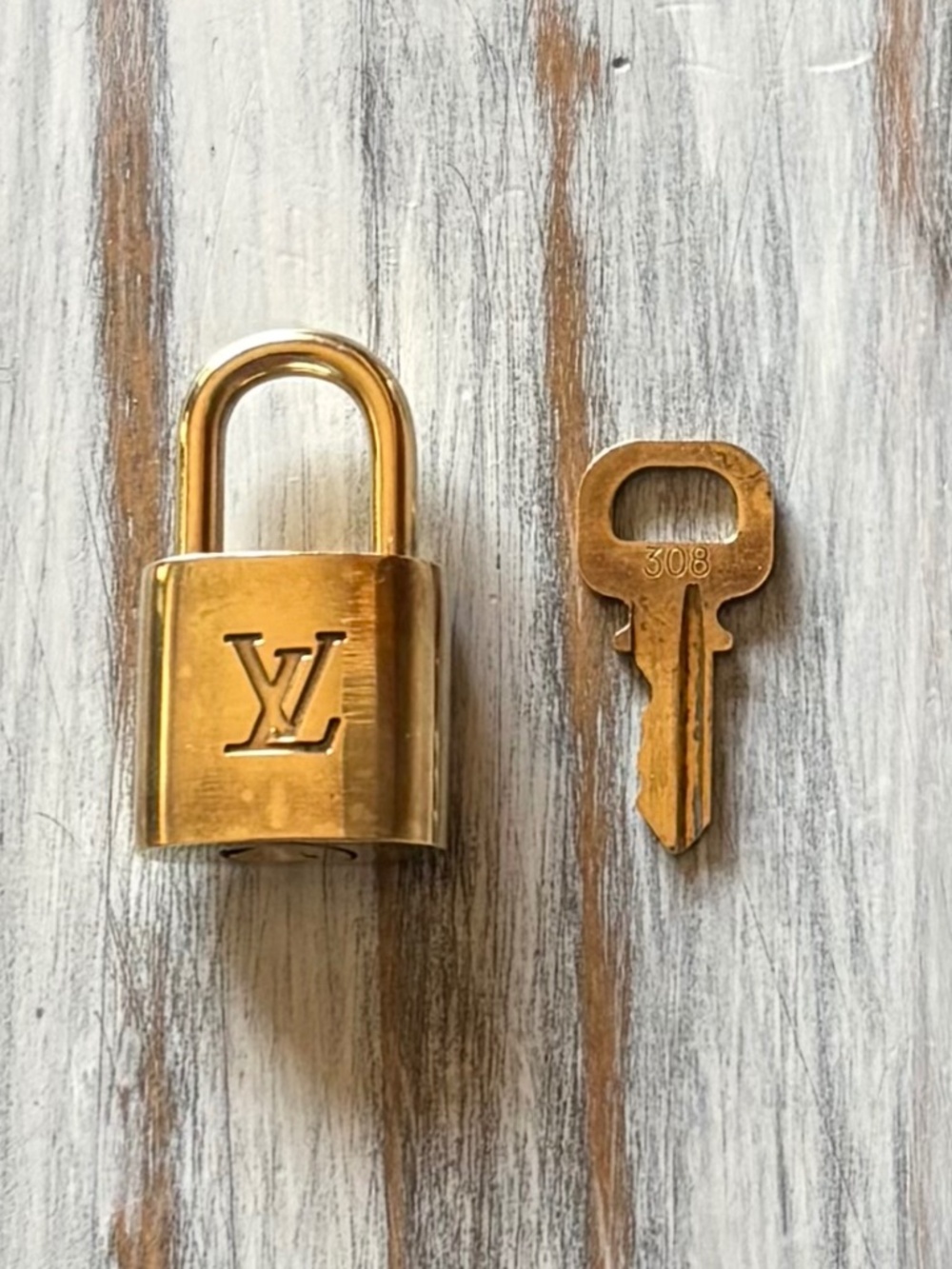 Louis Vuitton #308 Lock and Key